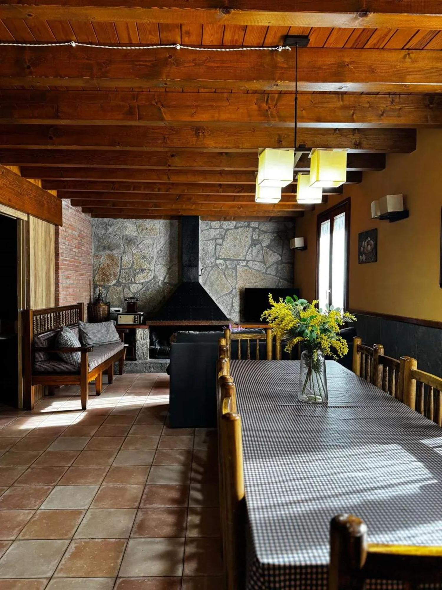 Spacious House In Ogassa With Terrace And Bbq Exterior foto